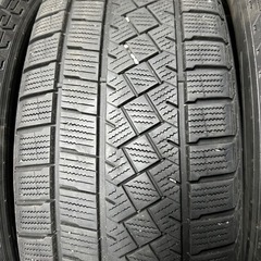 215/60R16 2023年製造 バリ溝 ピレリ  ICE ZERO 4本の画像