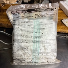 水で膨らむ簡易土嚢の画像