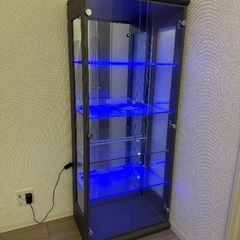 ガラスショーケースの画像