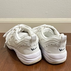 美品 教育シューズ 23.0cm の画像
