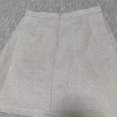ベージュスカート
の画像