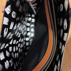 マークジェイコブス トートバッグ 定価3万以上の画像