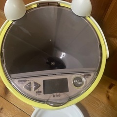 ペット用　自動餌やり機　LUSMOの画像