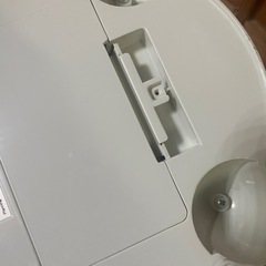 ペット用　自動餌やり機　LUSMOの画像