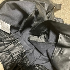 レザーのハーフパンツの画像