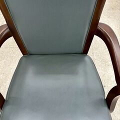 ★リユースのサカイ高崎店★TJ13374  椅子 サーモスブルー H36.5×D43×W53 クリーニング済みの画像