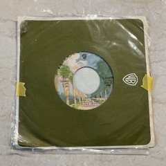 シングルレコード🎼アグネス•チャン🎤小さな恋の物語/ふたりの牧場動作未確認❗️カラフルの画像