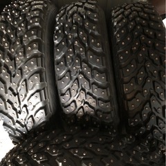 スパイクタイヤ
の画像