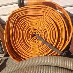 消火ホ－ス　と　ノズル　口径小さい　古いの画像