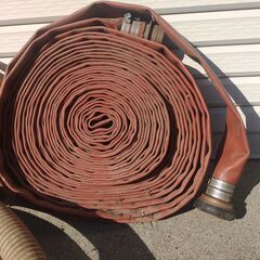 消火ホ－ス　と　ノズル　口径小さい　古いの画像