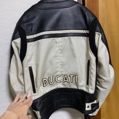 DUCATI レザー メッシュジャケット
の画像