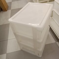 ★リユースのサカイ千葉中央店★  プラスチック収納  H63×D40×W53 クリーニング済み TC5309の画像