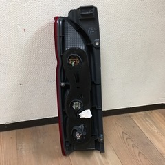 トヨタ  ハイエース200系右テールランプ❗️の画像