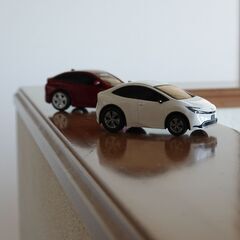 プリウス　新型、旧型 プルバックカーの画像