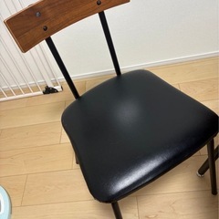 ニトリ　ダイニングテーブル&椅子2脚の画像