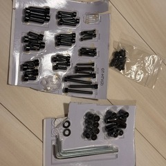 32-65型まで対応TV壁寄スタンド黒色、スイング機能付き、配線隠しありありの画像