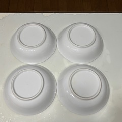 白　浅型どんぶり　4枚の画像