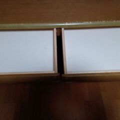 小泉産業株式会社勉強机の画像