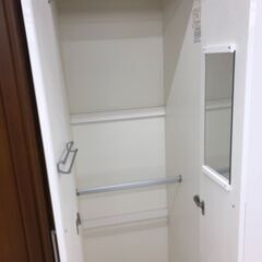 【ジャングルジャングル和歌山店】【Wa3275】ワードロープ  リユースショップ リサイクルショップ 中古家具 中古家電 中古自転車 古着 冷蔵庫の画像