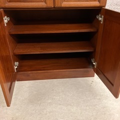 K2511-169 食器棚 ダークブラウン ※内部灯断線の為、着きません キズ汚れ有りの画像