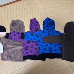 子ども服　パーカーの画像