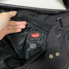 BERIK バイクパンツ Mサイズ 黒の画像