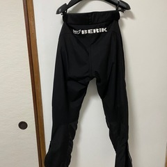 BERIK バイクパンツ Mサイズ 黒の画像
