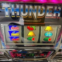 パチスロ実機 サンダーＶリボルト（5号機） コイン不要機 ID：126-014242-007の画像