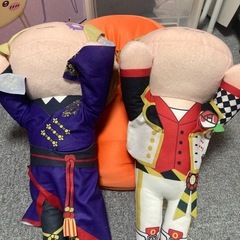 ツイステッドワンダーランド　寝そべりぬいぐるみの画像