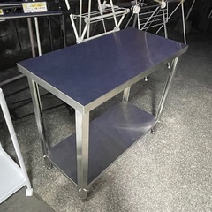【リサイクルサービス八光】幅90cm ステンレス製作業台 2段棚付きの画像