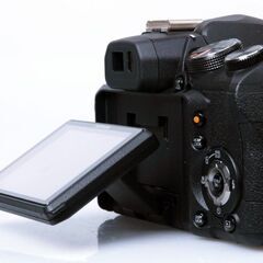 【決定いたしました】FUJIFILM　FinePix HS10　デジタルカメラの画像