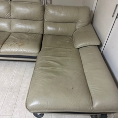 ソファー
の画像