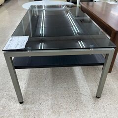 ★リユースのサカイ高崎店★TJ13371  ガラステーブル 黒 H41×D55×W110 クリーニング済みの画像