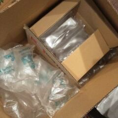 各種ダンボール　緩衝材　一升瓶木箱の画像