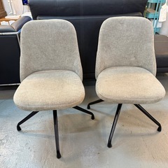 unico ダイニングテーブルセットの画像