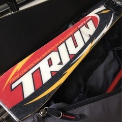 比較的綺麗なスキー板　の画像