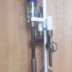 ■大幅値下げ■スタンド付き★動作良好・ダイソン・dyson・大人気の掃除機・オムニグライドSV19・バッテリー良好■の画像