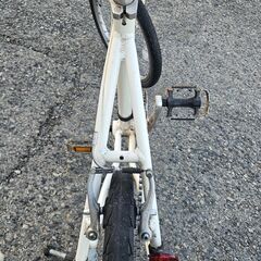 ✨️ジモティー割引✨️【ジャングルジャングル堺初芝店】 小径車　ホワイト　20インチ　変速付き　堺市（東区　西区　北区　南区　堺区　美原区）高石市　泉大津市　忠岡町　和泉市　松原市　大阪狭山市の画像