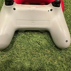 ＰＳ4PlayStation本体、コントローラー3つ、ソフトまとめての画像