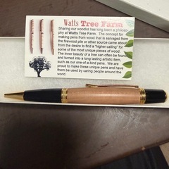 赤毛のアン作者の自宅敷地内に生えていたリンゴの木を使って制作された超希少なwatts tree farm製ボールペンの画像