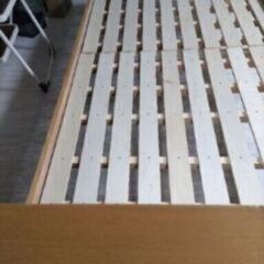 BLACK FRIDAY セール！札幌市近郊の方限定！送料無料！シングルすのこベッド コンセント、照明付きの画像