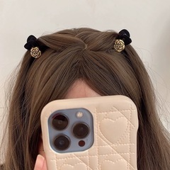 新品未使用★シャネル　ヘアクリップ2個セットの画像