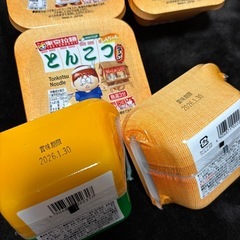 新品未開封✨️(´ω`)ﾔｷｿﾊﾞ１個＆🐷🍥🍜ラーメン6個!!の画像