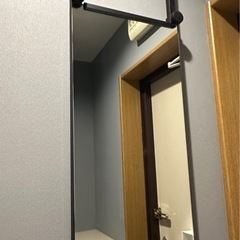 突っ張り式 全身鏡 ミラー / 賃貸OK・省スペースの画像