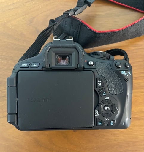 【デジタル一眼レフ】Canon EOS Kiss X5 ダブルズームキット