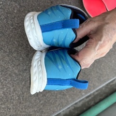 瞬足　スニーカー17EE㎝の画像