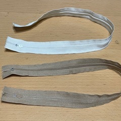 枕やクッションカバーの外のみ 切って中無 2枚セットの画像