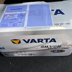 車バッテリー（完全未使用の新品）の画像