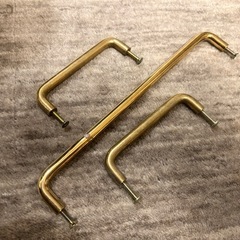 真鍮の取手とツマミのセット（ハンドル、取っ手、摘み、つまみ、DIY、家具制作）の画像
