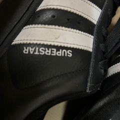 adidas スーパースターの画像